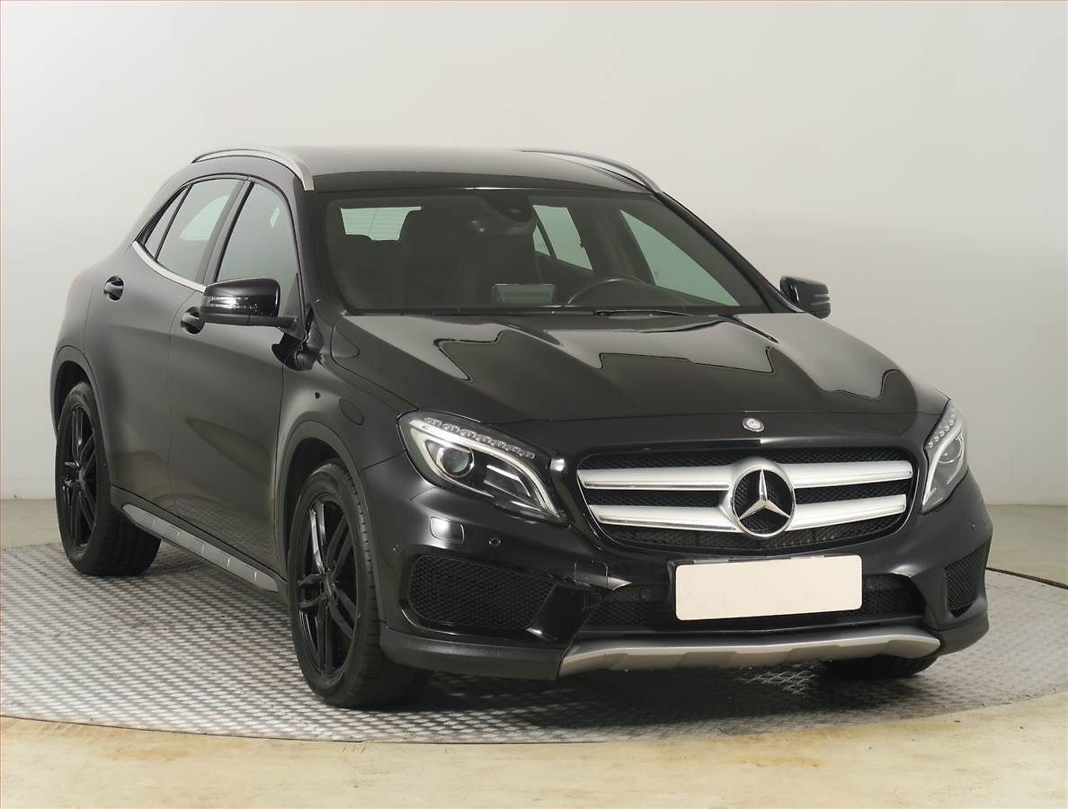 Mercedes-Benz GLA 200 d 4MATIC, 4X4