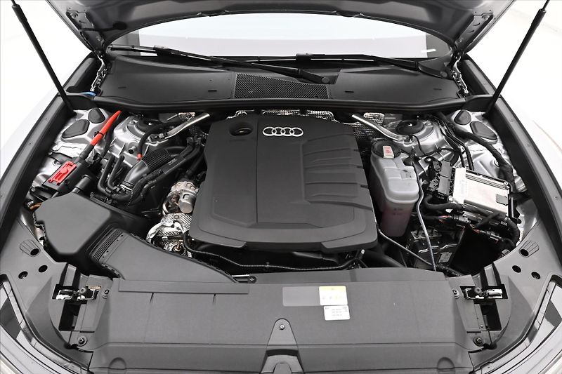 Audi A6 2,0 TDI 150kW QUATTRO Záruka a - fotka 9 z 31