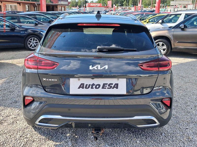 Kia XCeed (2022) 1.5 T-GDi, 2.maj,ČR, TOP, AT - fotka 5 z 25