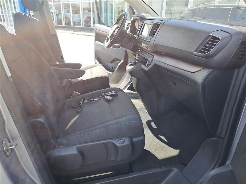 Toyota ProAce Verso 2,0 D 130 kW AUTOMAT KOUPENO C - fotka 8 z 18