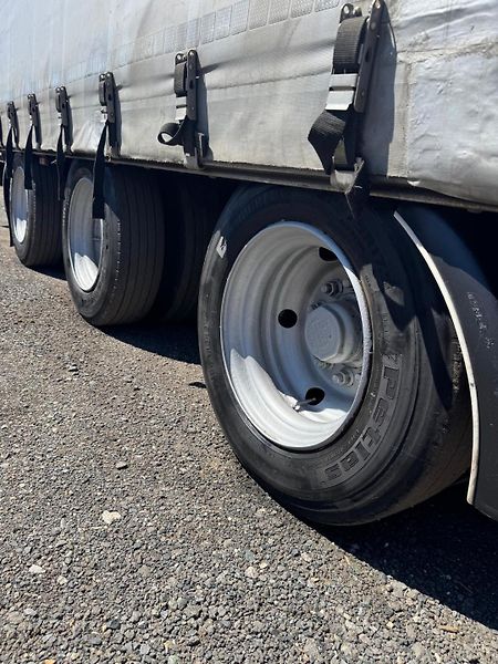Mercedes-Benz Actros (2016) 1842 Retarder Somer 3x osa - fotka 15 z 18