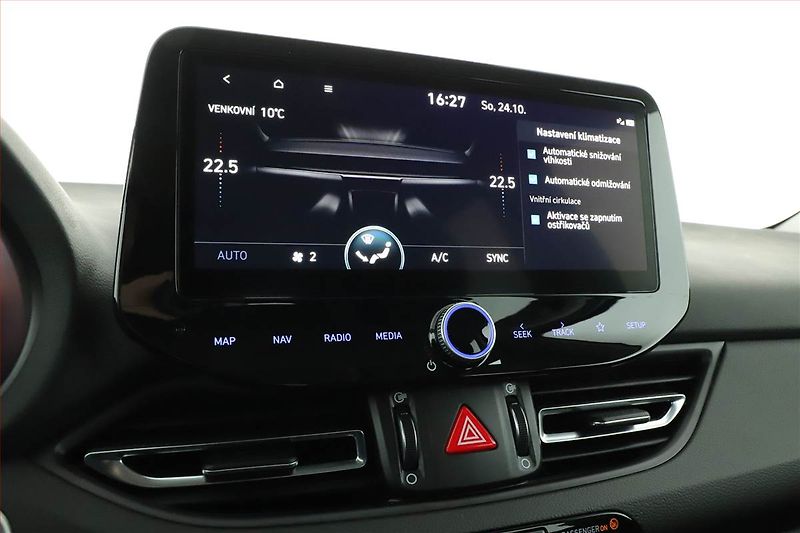 Hyundai i30 (2025) Style 1.0 T-GDI - fotka 18 z 21