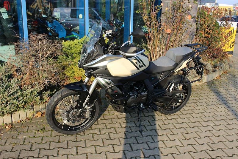 QJ Motor (2026) SRT 600 SX 2026 SKLADEM VČ KUF - fotka 6 z 8