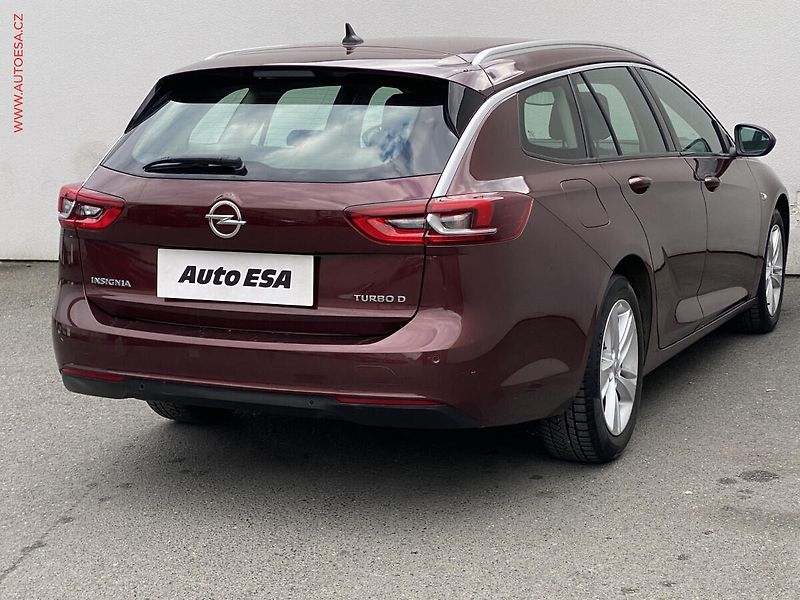Opel Insignia (2018) 1.6 CDTi, ČR, LED - fotka 4 z 18