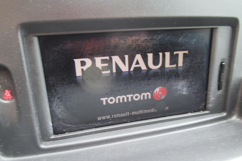 Renault Clio 1.2i  KLIMA  NAVIGACE - fotka 13 z 21