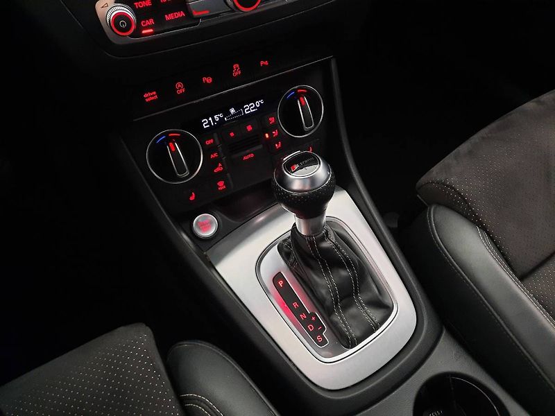 Audi Q3 (2018) 2.0 TDI quattro (135kW/184k) S - fotka 13 z 22