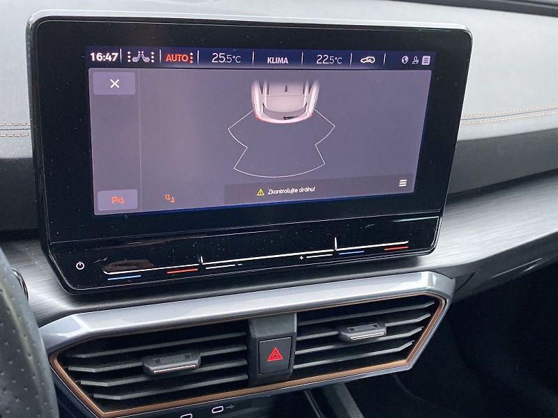 Cupra Formentor (2023) 1.5 TSI Basis - fotka 11 z 40