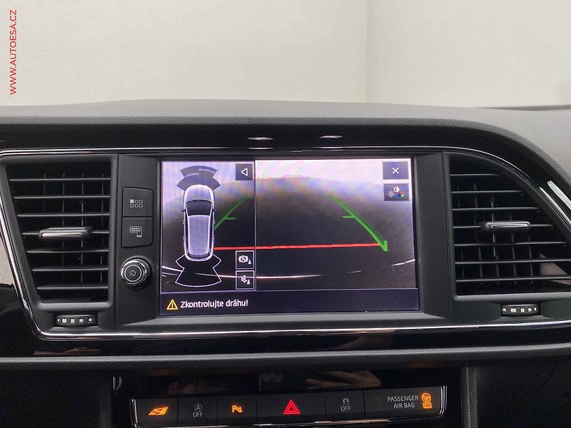 Cupra Leon (2018) 2.0 TSi 4x4, DSG, LED - fotka 17 z 20