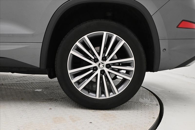 Škoda Kodiaq 2,0 TDI 147 kW DSG 4x4 L&K Zár - fotka 32 z 32