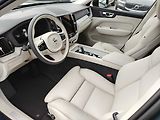 Volvo XC60 B5 AWD PLUS, LIGHT PAKET, ACC - náhled 9
