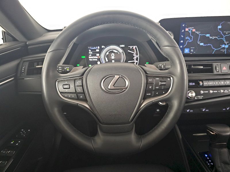 Lexus ES 300h (2025) 2.5HEV 218k BUSINESS EDITION - fotka 8 z 28