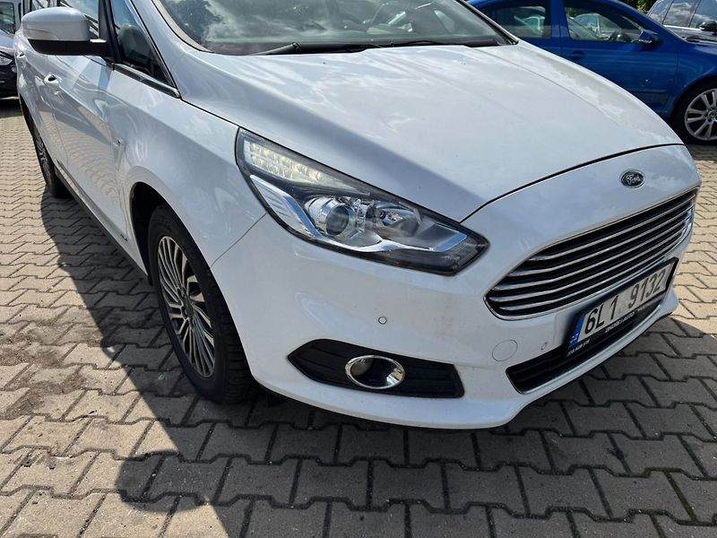 Ford S-MAX (2019) 4X4 2,0 TDCI 140KW TAŽNÉ DPH - fotka 10 z 41