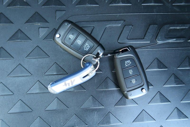 Hyundai Tucson (2022) 1,6 CRDi 100 kW 4x4 AUTOMAT - fotka 26 z 27