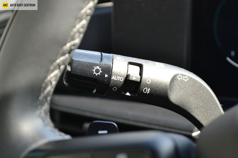 Hyundai Santa Fe 1.6T-GDI PHEV 4WD CALLIGRAPHY - fotka 60 z 73