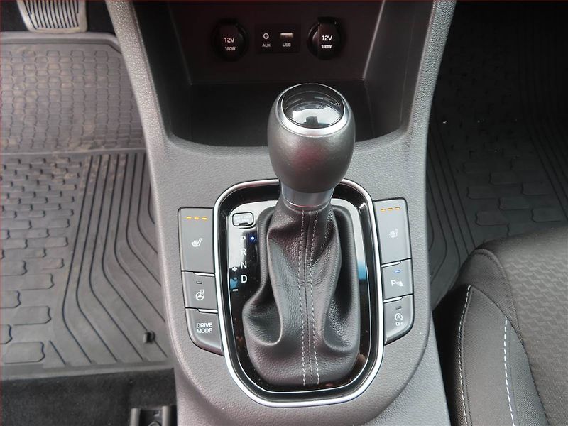 Hyundai i30 (2020) Family 1.4 T-GDI, Automat - fotka 13 z 21