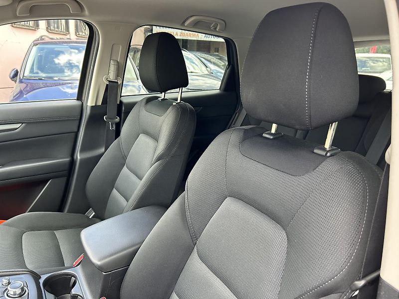 Mazda CX-5 (2017) 2.0 i 121 KW naj.80 tis km - fotka 12 z 24