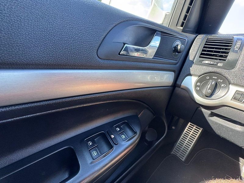 Škoda Octavia (2010) RS DSG 2,0 TSI 147 KW STK - fotka 27 z 50