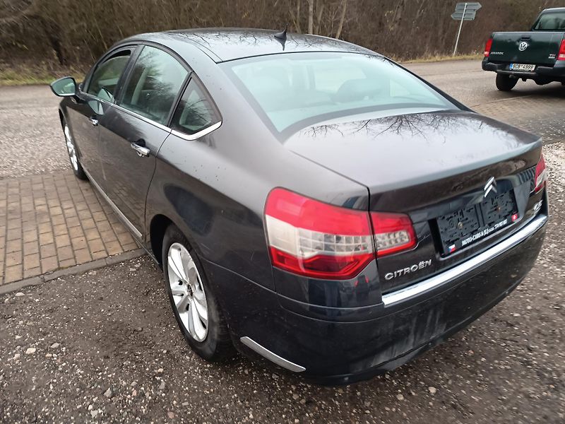 Citroën C5 (2011) 1.6i Automat - fotka 10 z 43