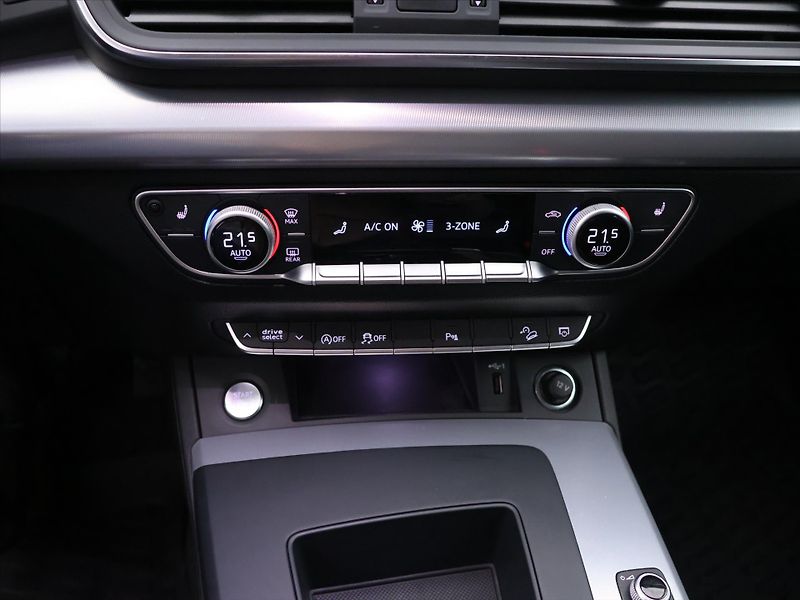 Audi Q5 2,0 TDI quattro S tronic Advan - fotka 20 z 29