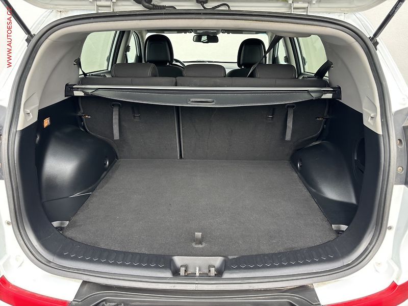 Kia Sportage (2012) 1.7 CRDi, Premium, panor - fotka 7 z 19