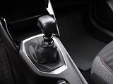 Peugeot 208 1,2 PT 100 Active Pack CZ 1.Ma - náhled 24
