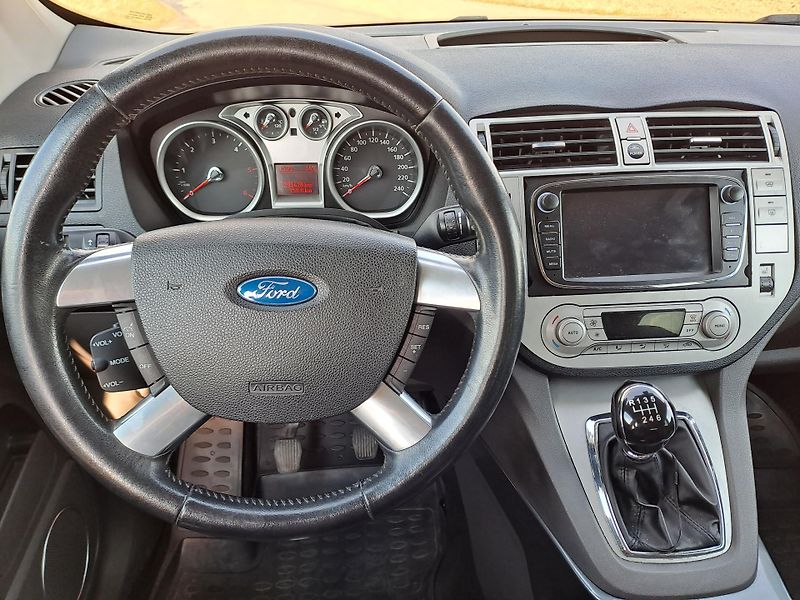Ford Kuga (2009) 2.0 TDCi 4x4 PŮVOD ČR - fotka 19 z 31