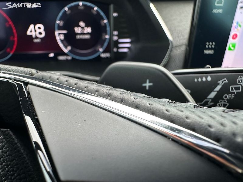 Škoda Octavia 2,0 TDI Sportline paket - fotka 40 z 43