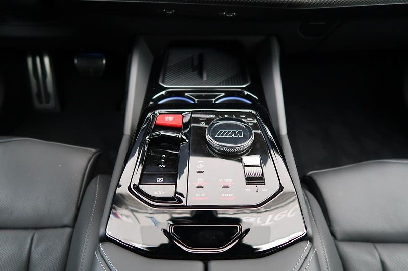 BMW M5 Touring - fotka 9 z 18