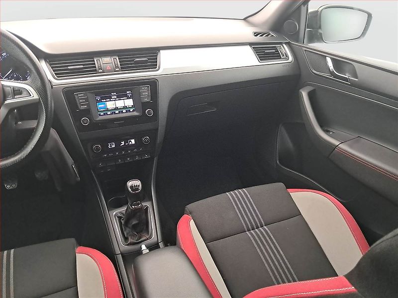 Škoda Rapid (2015) Spaceback 1.2 TSI, Tempomat - fotka 7 z 17