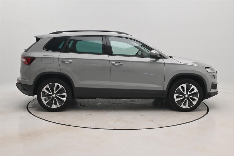 Škoda Karoq 2,0 TDI 110 kW 4x4 DSG Style Z - fotka 4 z 30