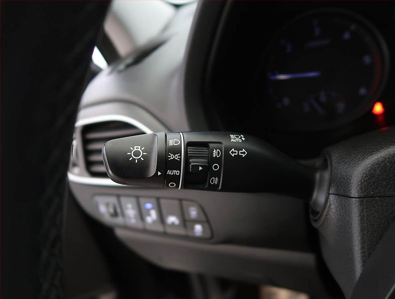 Hyundai i30 (2019) Style 1.6 CRDi, Automat - fotka 23 z 23