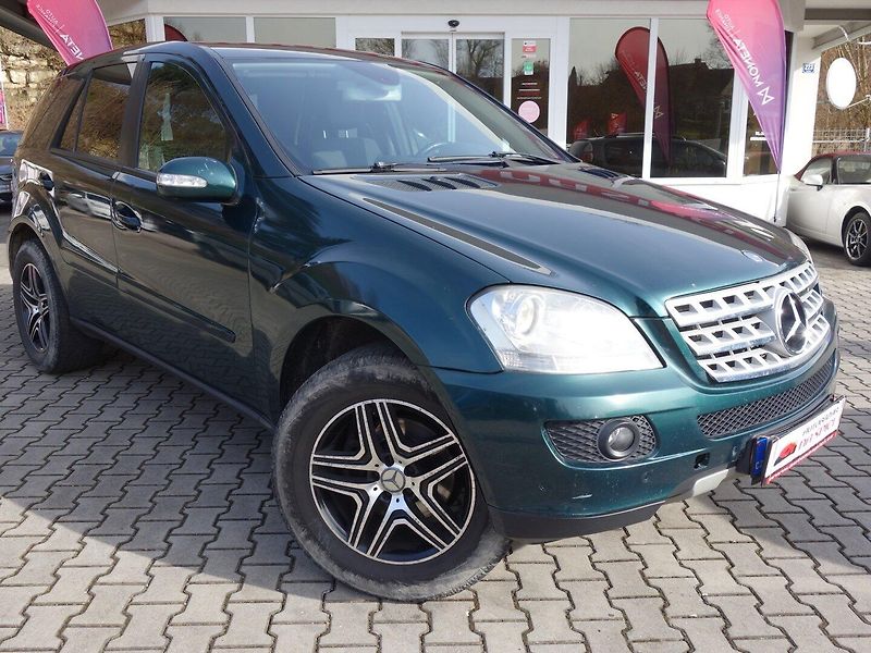 Mercedes-Benz Třídy M (2006) ML 320CDI 165kW 4MATIC - fotka 1 z 32