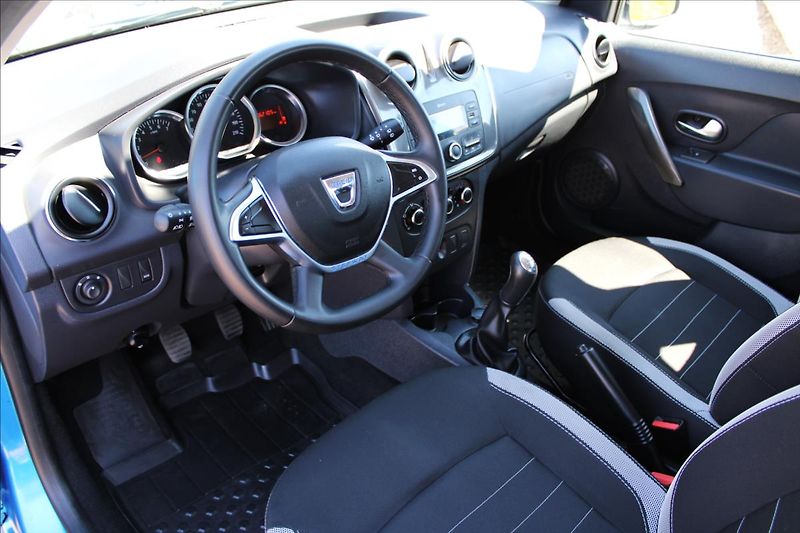 Dacia Sandero 0,9 STEPWAY KLIMA, SERVISKA - fotka 10 z 25