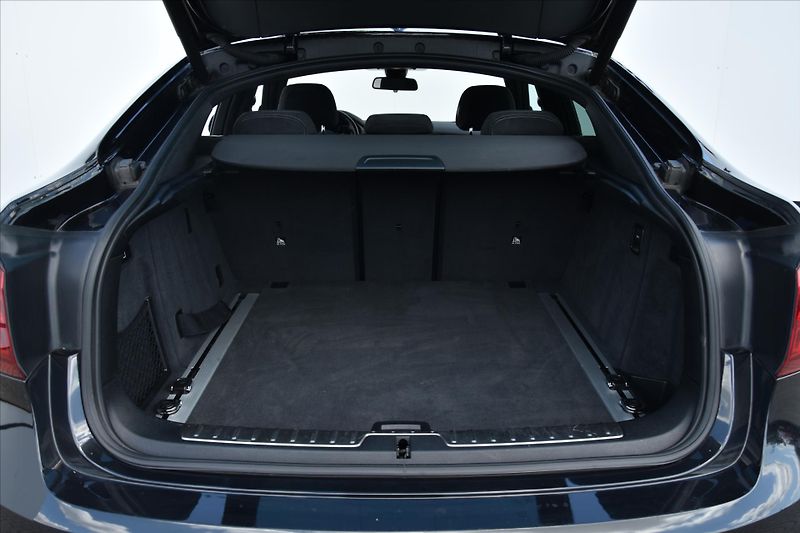 BMW X6 xDrive M50d 280kW SERVIS.KNIHA - fotka 13 z 28
