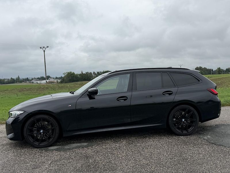 BMW Řada 3 (2023) 330i xDrive ČR DPH Tažné - fotka 6 z 17