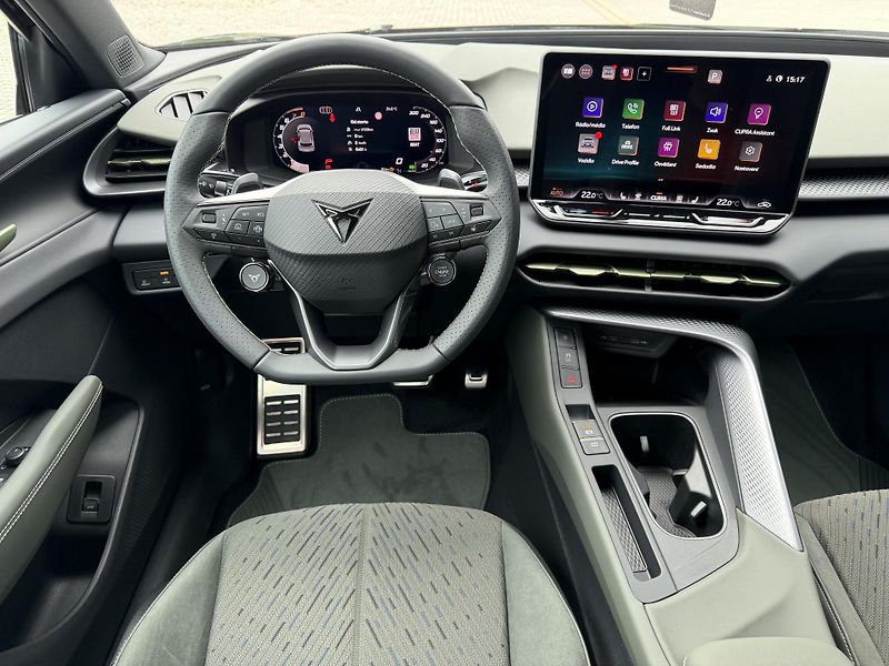 Cupra Terramar (2026) 2.0TSI 150kW 4WD TRIBE R20 CZ! - fotka 21 z 39