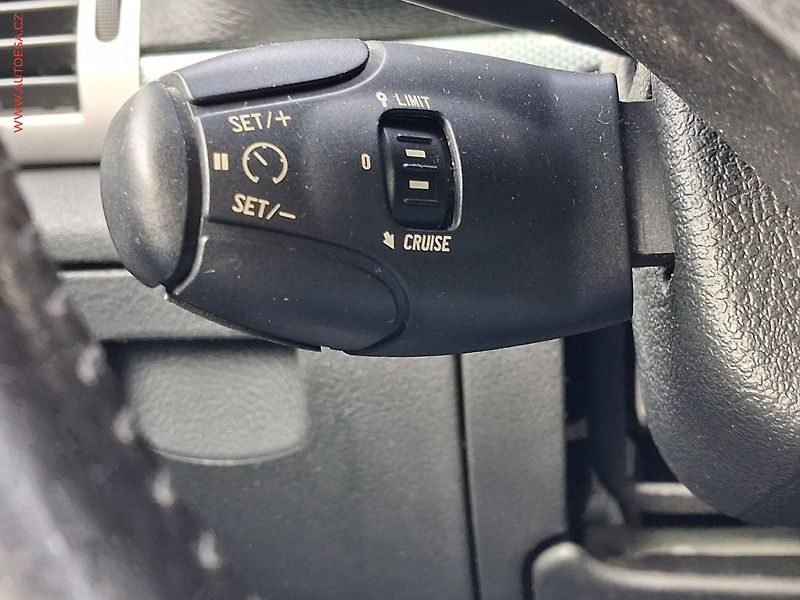 Peugeot 407 (2006) 2.0HDi, ČR, AC, xenon - fotka 13 z 15
