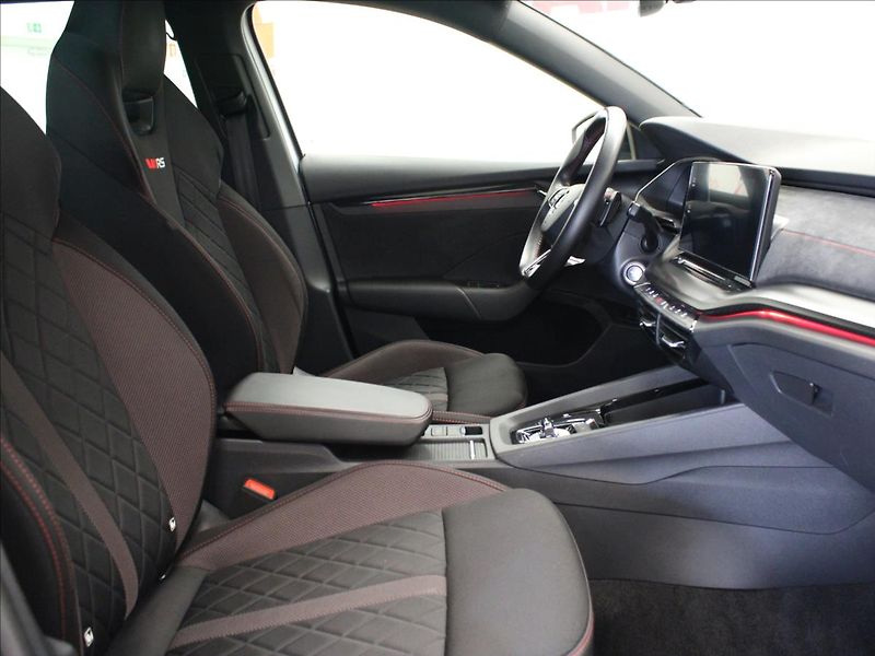 Škoda Octavia 2,0 TDI RS DSG, NAVI, 1. majit - fotka 12 z 40