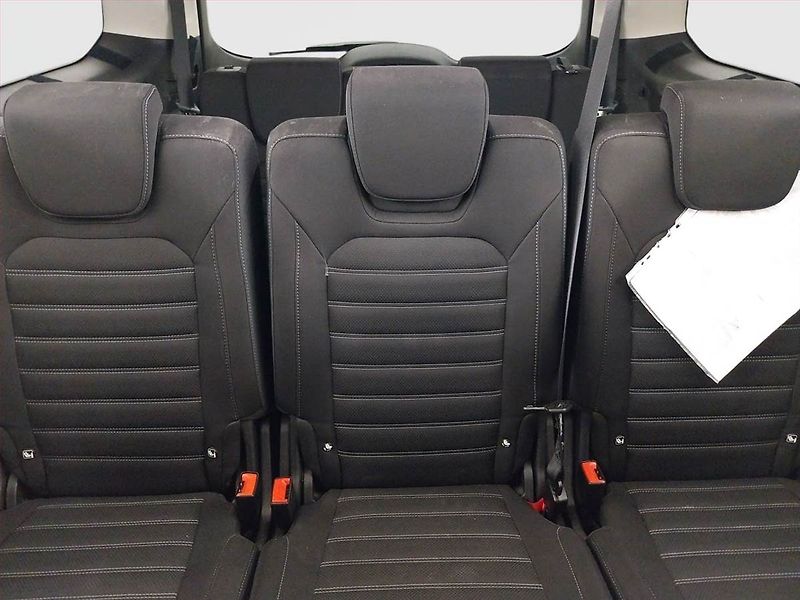 Ford Galaxy (2016) Titanium 2.0 TDCi, 7 míst - fotka 10 z 22