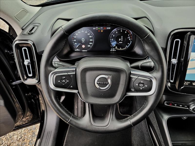 Volvo XC40 T5,PHEV,Inscription,led, - fotka 19 z 40