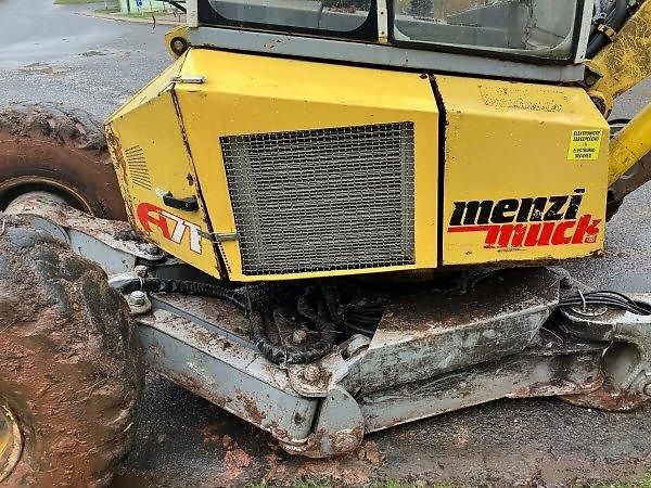 Menzi Muck (1999) A71 mobil bagr 9t kráčivka - fotka 8 z 8