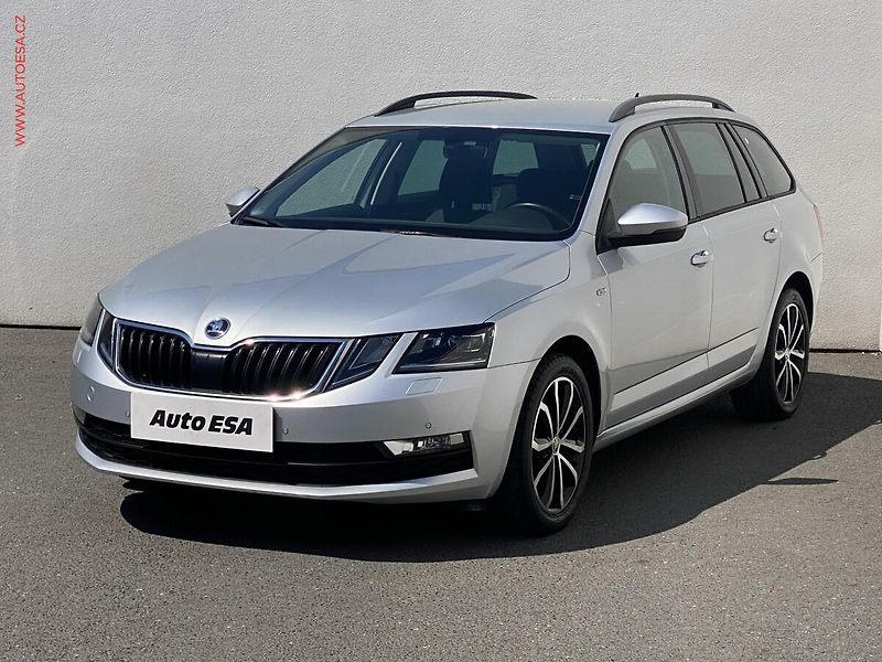 Škoda Octavia (2019) 2.0 TDi, Soleil, LED, navi, - fotka 3 z 19