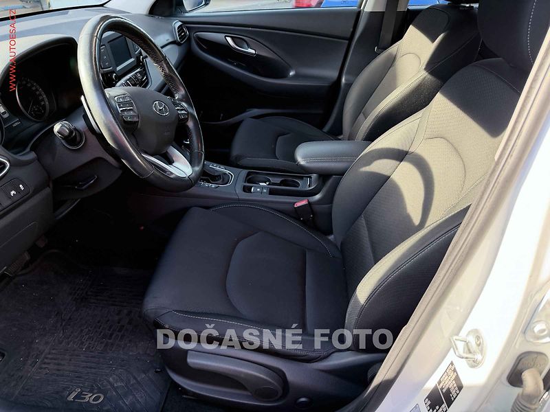 Hyundai i30 (2018) 1.4T-Gdi, ČR, servis.kniha - fotka 3 z 3