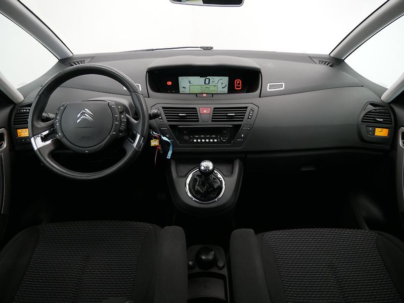 Citroën C4 Picasso - fotka 5 z 25