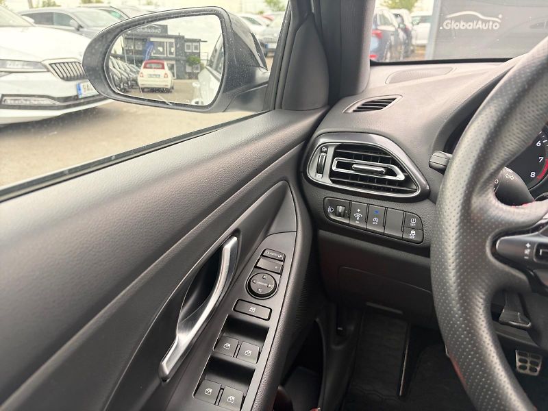 Hyundai i30 (2022) N LINE 1.5T-GDI 118kW CZ DPH - fotka 11 z 11