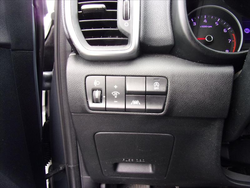 Kia Sportage 1,6 GDI Top 1maj. 97kW - fotka 29 z 34