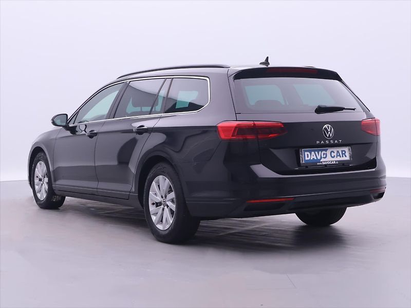 Volkswagen Passat 2,0 TDI 110kW DSG Matrix DPH - fotka 5 z 39