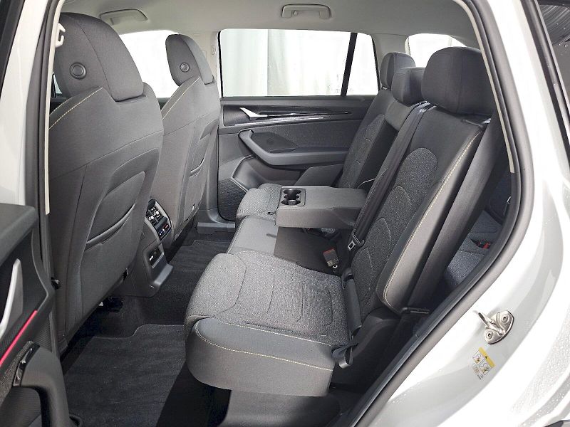 Škoda Kodiaq (2024) 2.0TDi 142kW 4x4 SELECTION 7S - fotka 7 z 30