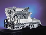 Motor Bugatti W18 z konceptu EB 118.