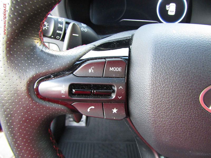 Hyundai i30 (2025) 1.5, 1.maj,ČR, AT, STK1/29 - fotka 13 z 23